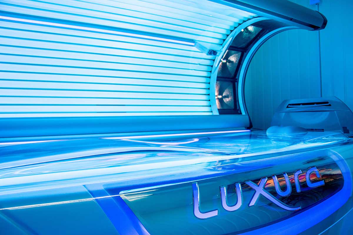 luxura stand up lie down sunbeds 02
